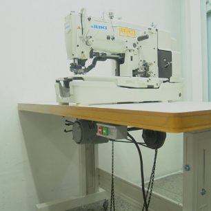 쥬끼 LBH-781 단추구멍재봉기