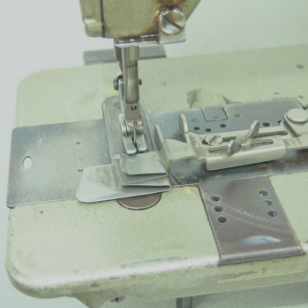 도요타 더블 체인재봉기