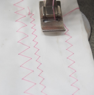 쥬끼 지그자그 재봉기