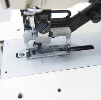 쥬끼LBH-780 단추구멍 재봉기